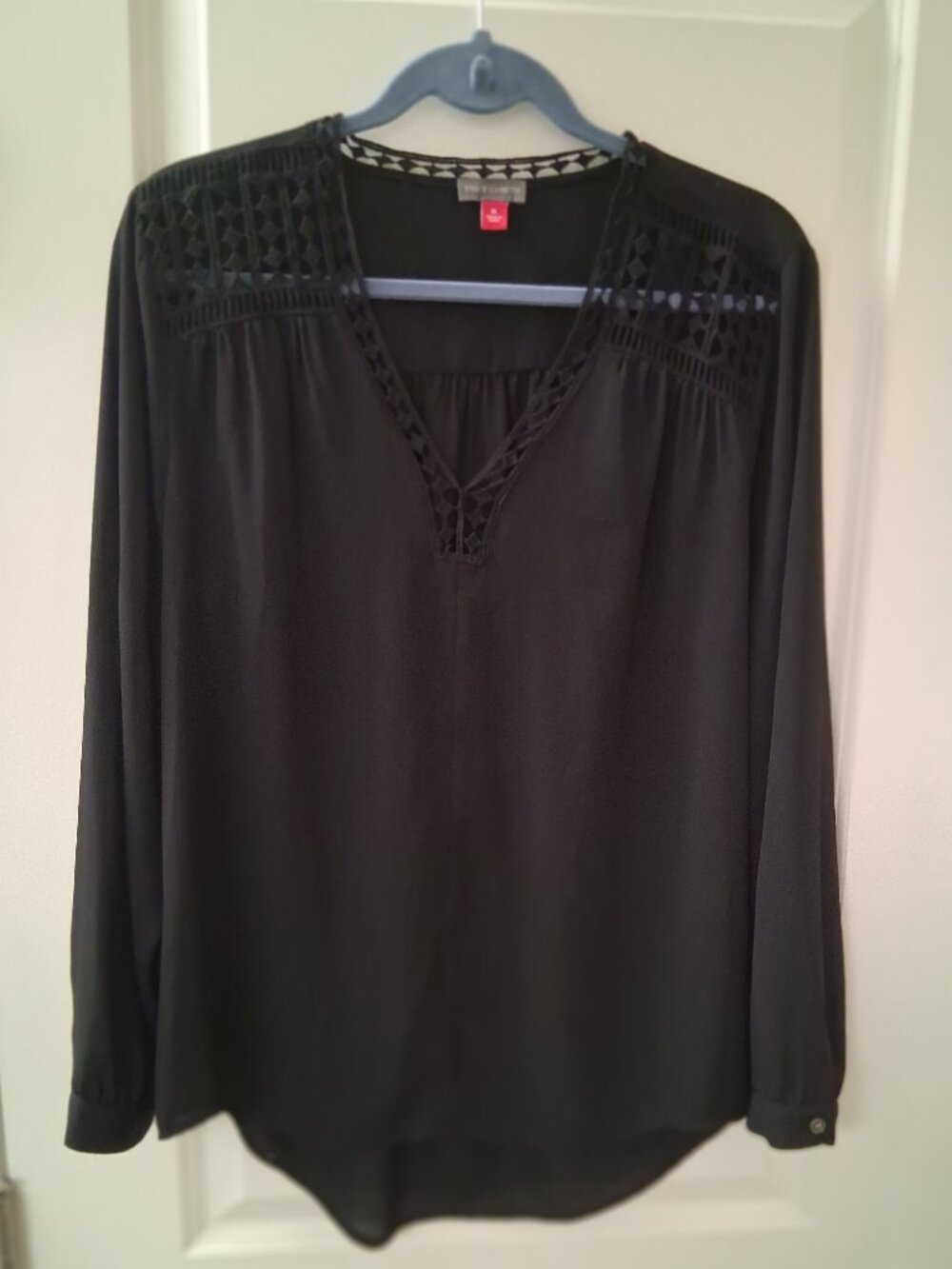 Vince Camuto Women's Black Long Sleeve V Neck Blouse With Lace Shoulder Detail